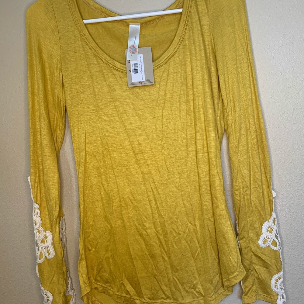 Mustard Long Sleeve w/Lace
